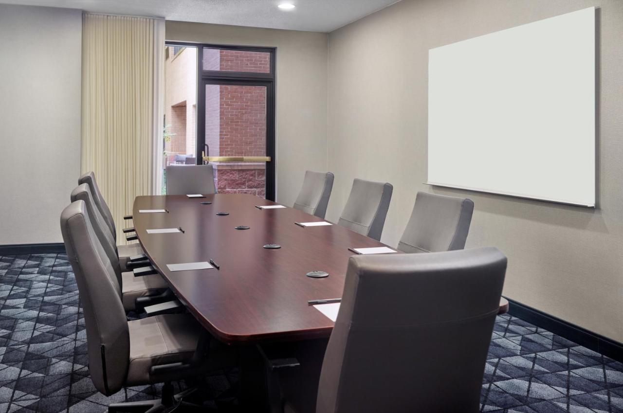 Hotel Courtyard By Marriott Atlanta Alpharetta Esterno foto