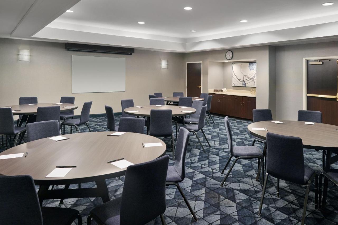 Hotel Courtyard By Marriott Atlanta Alpharetta Esterno foto