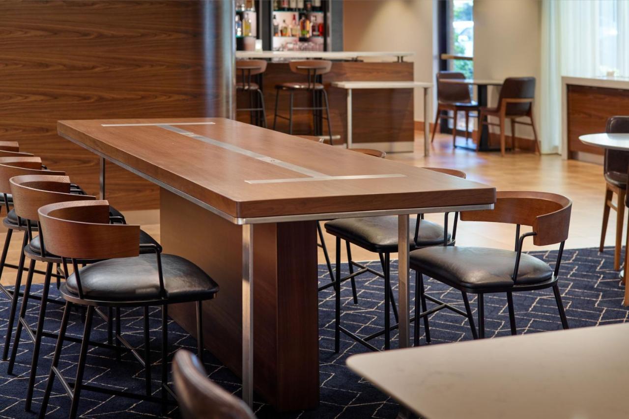 Hotel Courtyard By Marriott Atlanta Alpharetta Esterno foto