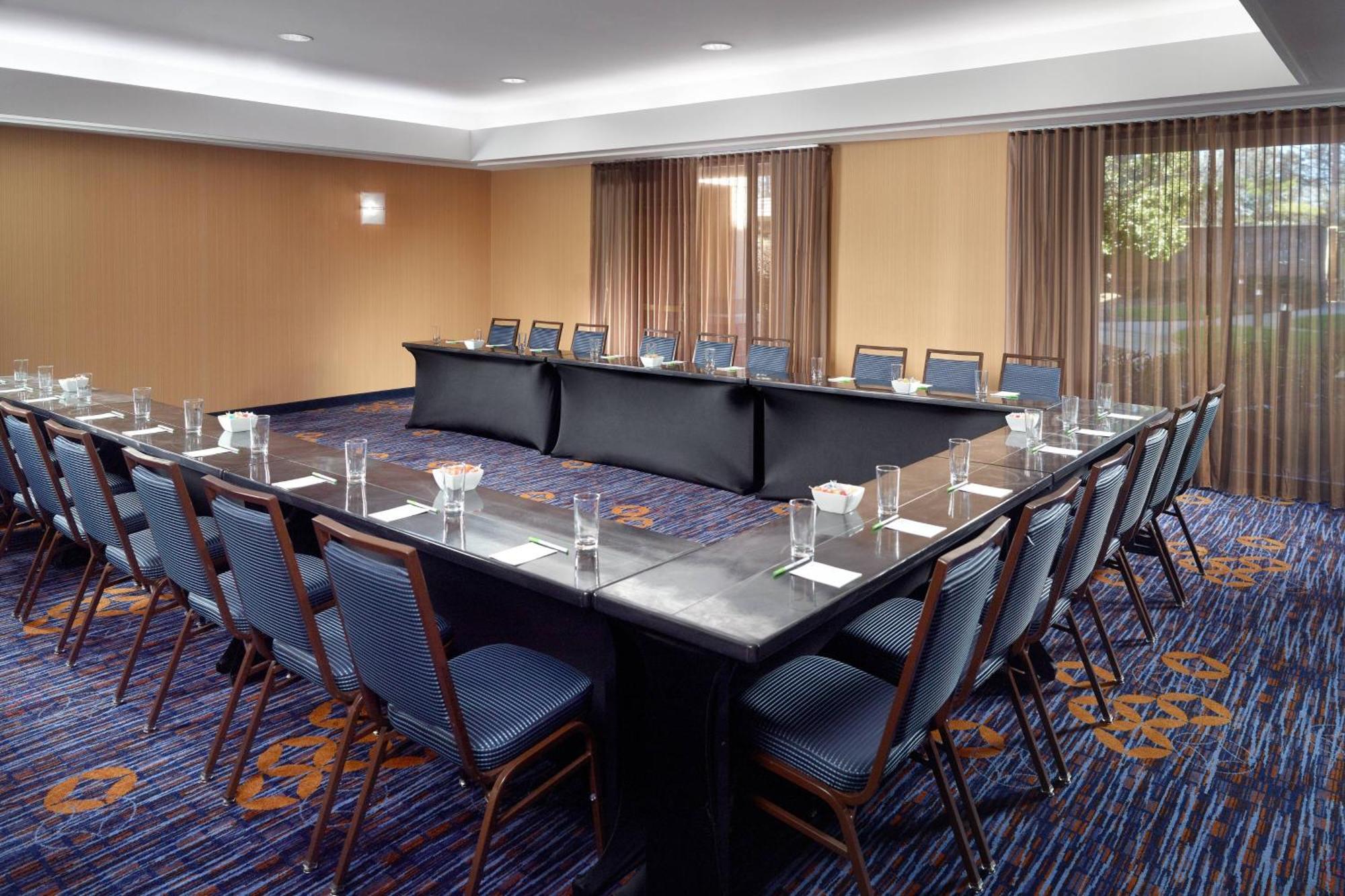 Hotel Courtyard By Marriott Atlanta Alpharetta Esterno foto