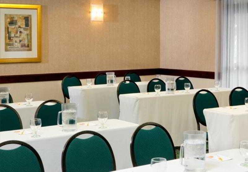 Hotel Courtyard By Marriott Atlanta Alpharetta Affari foto